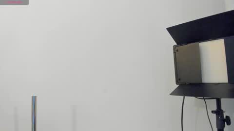 kiim01 online show from October 2025 05:30:02 PM