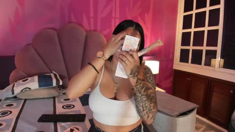 Snapshot of kiim_taaylor chatting on December 2024 11:43:02 AM Kim online show from December 2024 11:43:02 AM