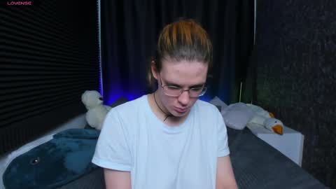 Kiki online show from February 2025 02:31:02 PM