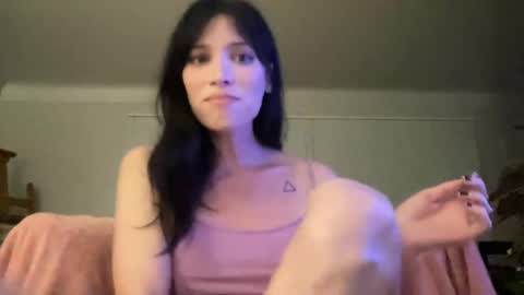 Kiki Hart online show from November 2025 03:05:01 AM