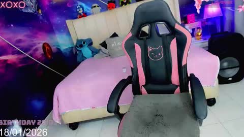 Snapshot of kilye_nellaa chatting on January 2026 03:21:02 AM kylie anthonella online show from January 2026 03:21:02 AM