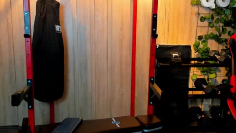 Kim online show from January 2025 04:24:01 PM