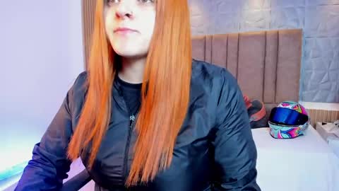 Snapshot of kim_brown_ chatting on May 2026 11:29:01 AM Kim online show from May 2026 11:29:01 AM