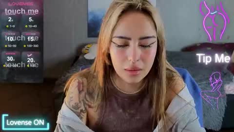 Kim online show from October 2025 05:22:02 AM