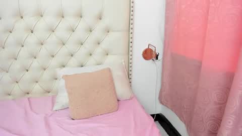 Snapshot of kim_eli chatting on February 2025 08:18:01 PM kim_eli online show from February 2025 08:18:01 PM