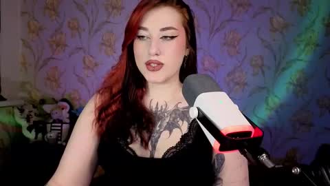 Hi Im Kimberly but u can call me Kim. Turn on ur sound i love to talk and moan online show from October 2025 07:28:01 AM