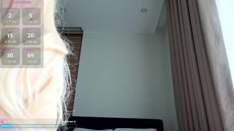 Kim online show from November 2025 03:27:01 AM