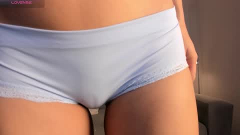 Kim online show from December 2025 02:25:01 PM