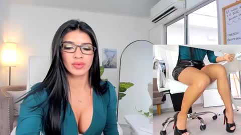 Snapshot of kimberly_hot2 chatting on December 2024 07:15:02 PM Melissa online show from December 2024 07:15:02 PM