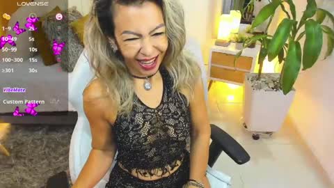 Snapshot of kimberly_milf5 chatting on May 2026 11:30:02 AM Kimberly online show from May 2026 11:30:02 AM