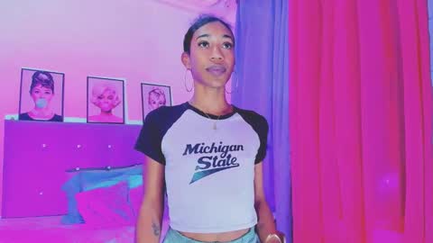 Your Queen KIM online show from January 2025 05:26:02 AM