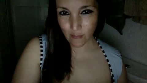 Snapshot of kimberlylynn chatting on February 2025 02:57:01 PM KimberlyLynn online show from February 2025 02:57:01 PM