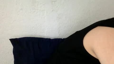Snapshot of kimberlylynn chatting on March 2025 03:24:02 PM KimberlyLynn online show from March 2025 03:24:02 PM