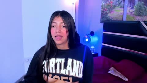 Kimberly Villalobos online show from February 2025 04:07:01 PM