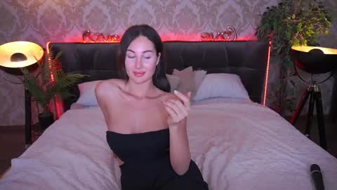 Kim online show from March 2025 02:43:02 PM