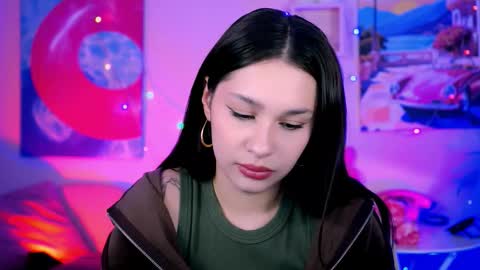 Snapshot of kimclarks chatting on October 2025 04:49:01 PM kimclarks online show from October 2025 04:49:01 PM