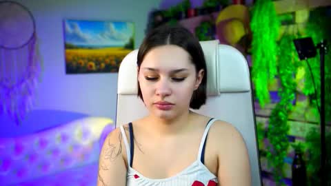 kimclarks online show from February 2026 02:21:02 PM