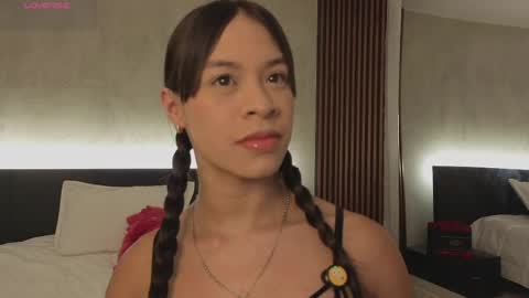 Snapshot of kimhilton_ chatting on May 2026 04:18:01 AM kimhilton online show from May 2026 04:18:01 AM