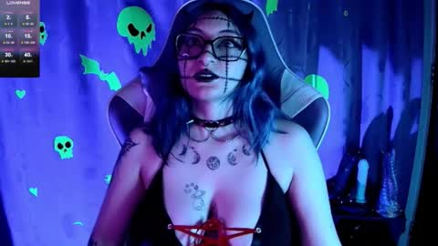   online show from December 2025 02:12:02 PM