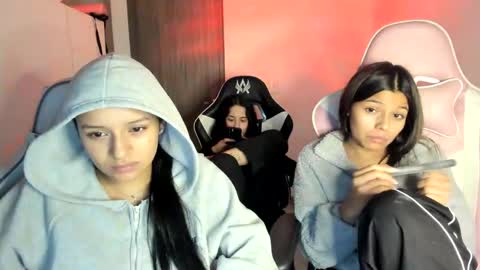 kimmi online show from September 2025 11:15:01 PM