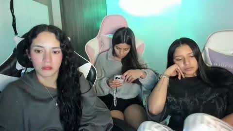 kimmi online show from October 2025 11:51:02 PM