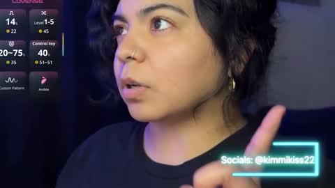 Kimmi online show from October 2025 02:51:02 AM