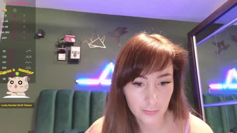 Kimmie online show from November 2025 06:54:01 PM