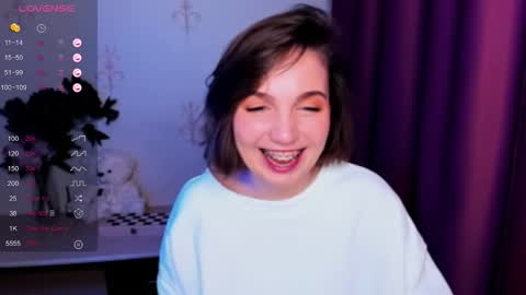 Hazel online show from November 2025 08:30:02 PM