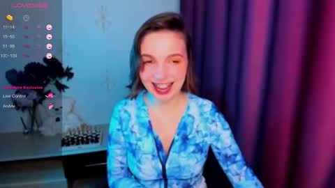 Hazel online show from December 2025 12:29:01 AM