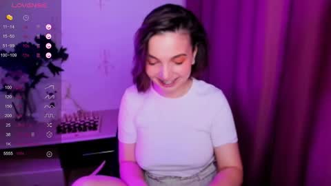 Hazel online show from December 2025 05:53:02 PM