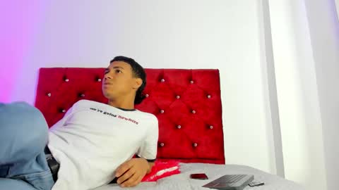 king_ares1 online show from December 2025 03:17:01 PM