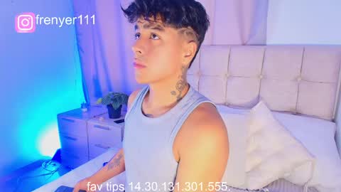 Snapshot of king_azahell chatting on May 2026 09:57:02 PM king help me reach 100 likes online show from May 2026 09:57:02 PM