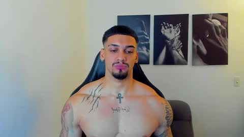 Snapshot of king_of_kings__ chatting on October 2025 05:55:02 PM king_of_kings__ online show from October 2025 05:55:02 PM