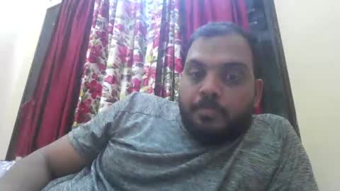 kingalpines1 online show from April 2026 05:21:02 PM