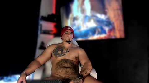 Snapshot of kingbear777 chatting on January 2025 06:16:02 PM King Bear online show from January 2025 06:16:02 PM