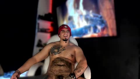 Snapshot of kingbear777 chatting on January 2025 07:32:02 AM King Bear online show from January 2025 07:32:02 AM