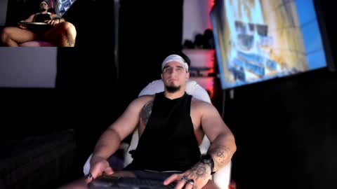 Snapshot of kingbear777 chatting on January 2025 08:22:01 AM King Bear online show from January 2025 08:22:01 AM