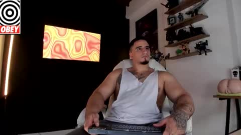 Snapshot of kingbear777 chatting on November 2025 11:10:01 AM King Bear online show from November 2025 11:10:01 AM