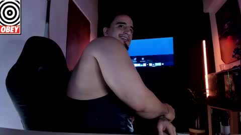 Snapshot of kingbear777 chatting on November 2025 10:15:02 AM King Bear online show from November 2025 10:15:02 AM