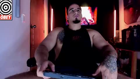 Snapshot of kingbear777 chatting on December 2025 01:21:02 AM King Bear online show from December 2025 01:21:02 AM