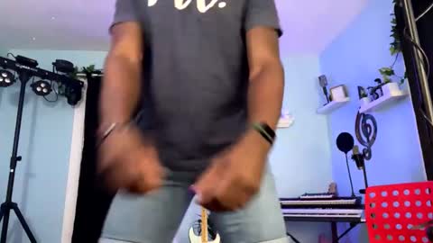 Snapshot of kingcorbra chatting on January 2025 04:58:02 AM KC online show from January 2025 04:58:02 AM