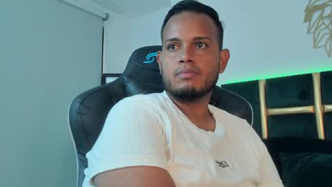 Snapshot of kingg_jay chatting on June 2026 11:35:02 AM kingg_jay online show from June 2026 11:35:02 AM