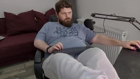 Marti online show from February 2025 04:03:02 PM