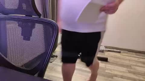 Marti online show from November 2025 05:35:02 PM