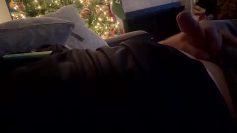 Snapshot of kingofthecastle2019 chatting on December 2024 01:50:02 AM kingofthecastle2019 online show from December 2024 01:50:02 AM