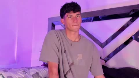  A L E X  online show from January 2025 04:25:01 AM