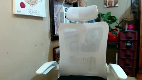 Snapshot of kingscock18 chatting on September 2025 07:16:01 PM ALVIN online show from September 2025 07:16:01 PM