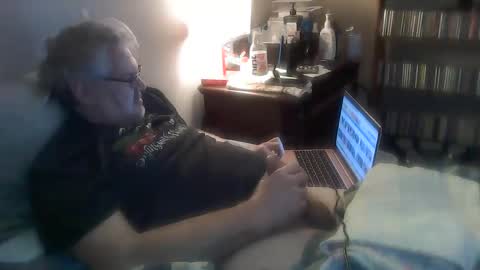 kingtongue10 online show from January 2025 01:52:01 PM