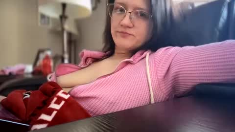 Snapshot of kinkbitch25 chatting on January 2025 08:56:01 PM Kinkbitch online show from January 2025 08:56:01 PM