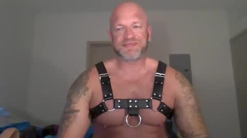 Snapshot of kinksub4use chatting on November 2025 09:55:02 AM Kink Sub online show from November 2025 09:55:02 AM